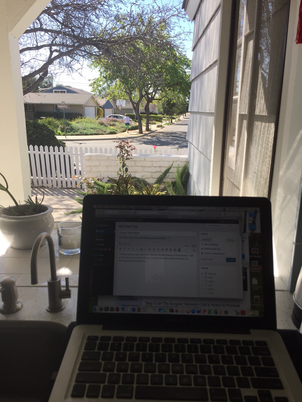Standing Desk Ideas for Healthier Work
