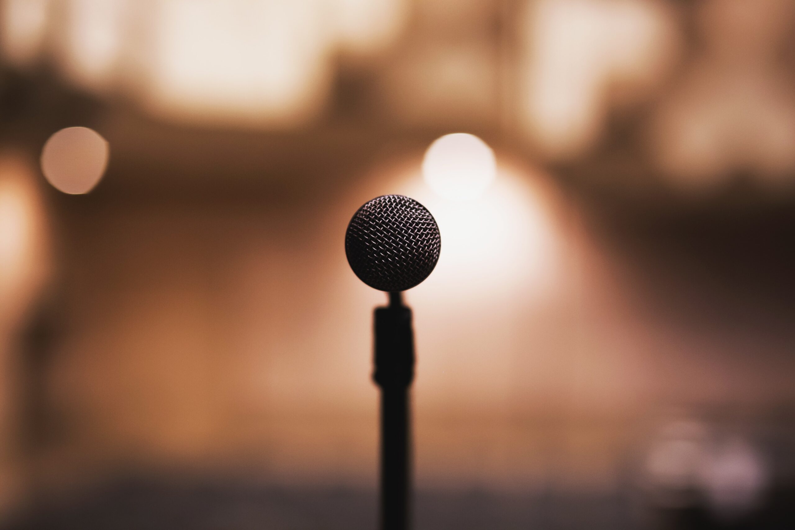 27 Tips To Be a Better Public Speaker